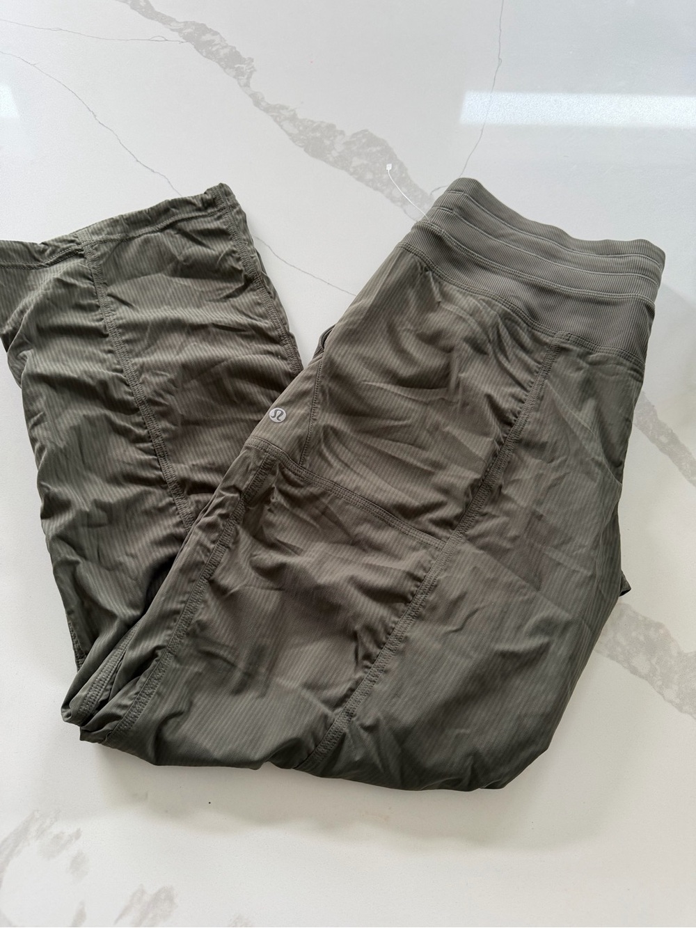 NEW lululemon Dance Studio Mid-Rise Pant Regular 10 NWT